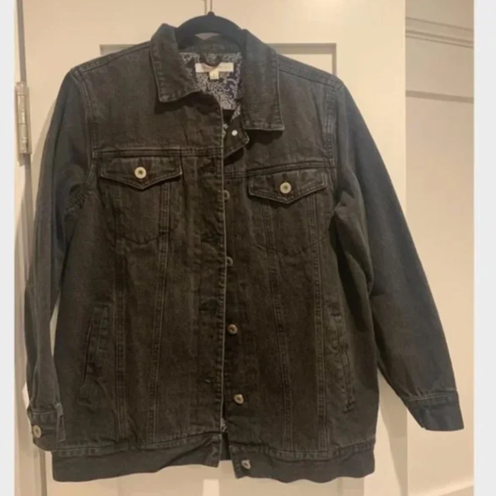 Black Nasty Gal Honey Punch Denim Faded Buttoned Jean Jacket [Small]